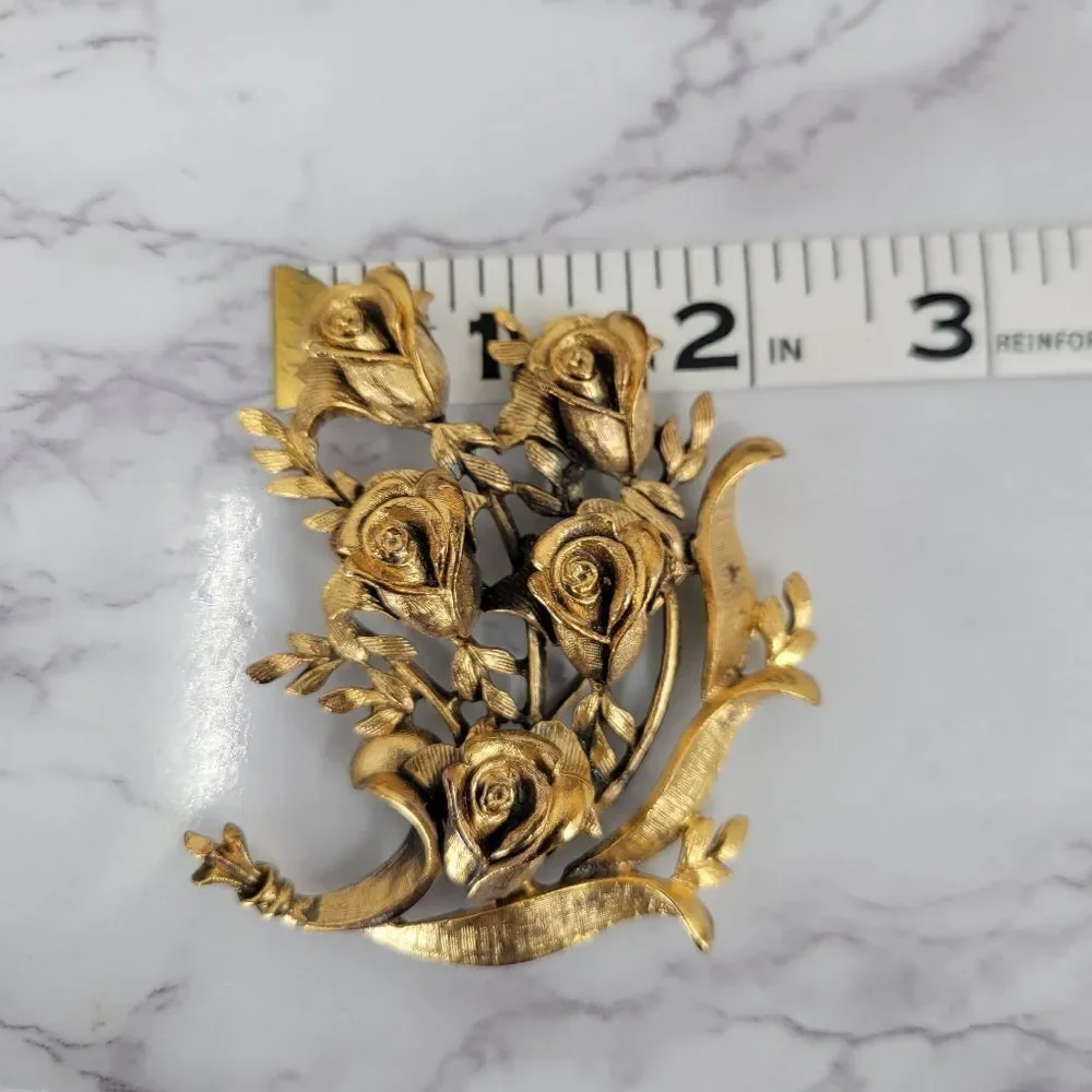 Tortolani Vintage Gold Toned Rose Boquet Brooch Pin